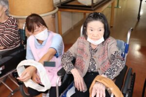 旭川のなか園で6・7月合同誕生祝賀会を開催、今回のご長寿様は93歳！みんなでお祝いしました！